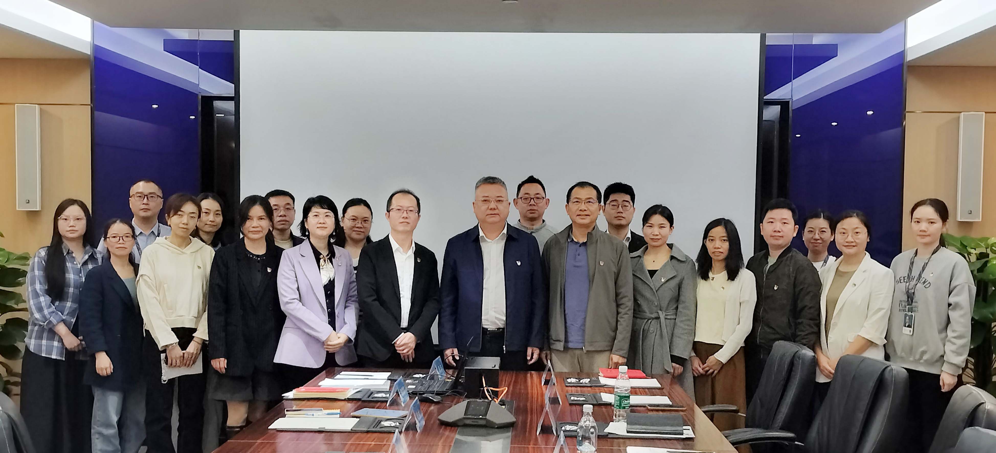 李程任深圳市LDSports乐动供应链股份有限公司党委书记，钟志华任党委副书记、纪委书记